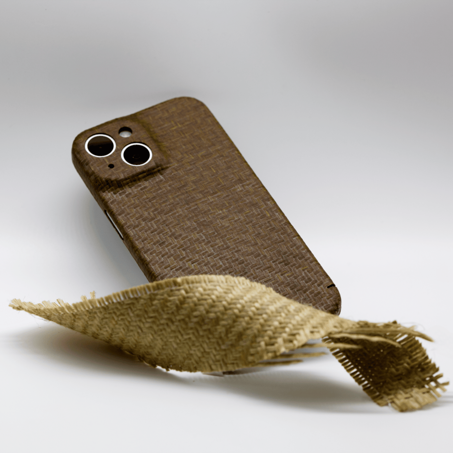 Flachs Cover - iPhone 15