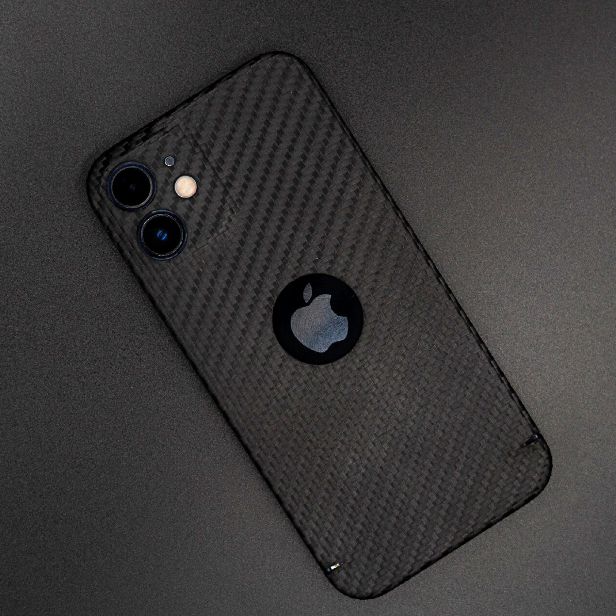 Carbon Cover iPhone 12 Mini - Reuterson Carbon Cover